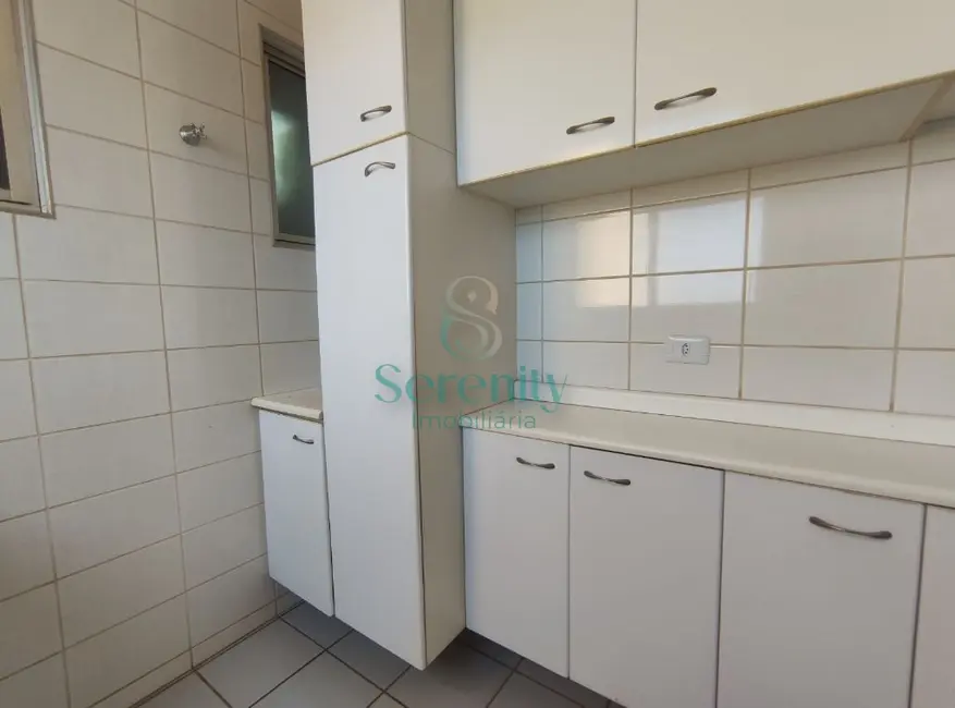 Foto 8 de Apartamento com 3 quartos para alugar, 88m2 em San Remo, Londrina - PR