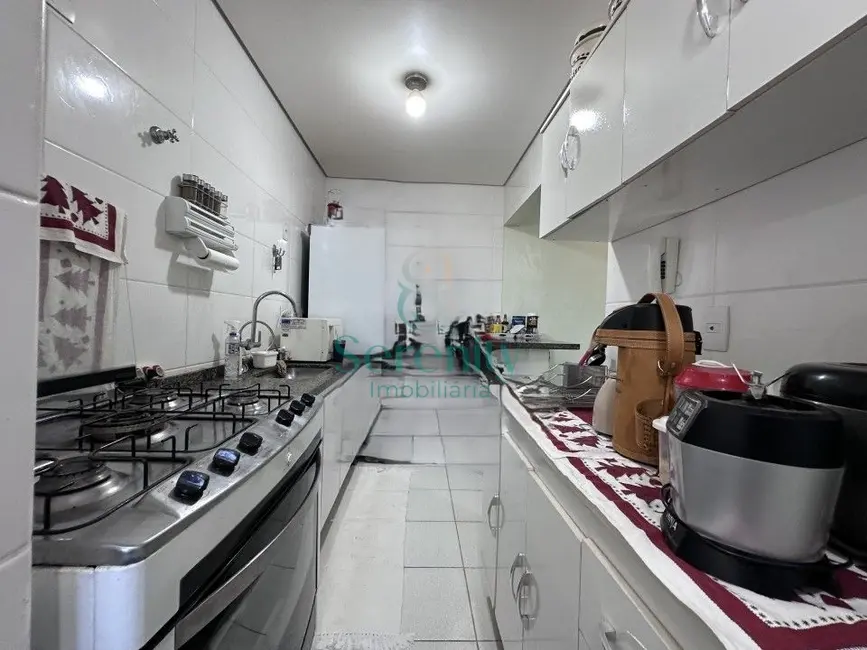 Apartamento com 3 quartos para alugar, 70m2 em Jardim América, Londrina - PR - imagem 9 Foto 9 de Apartamento com 3 quartos para alugar, 70m2 em Jardim América, Londrina - PR