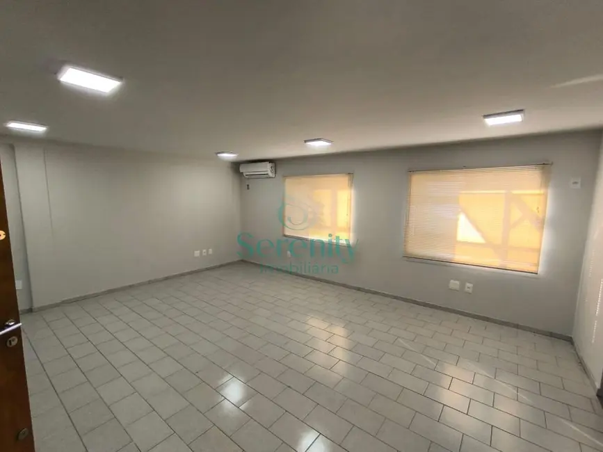 Sala Comercial à venda, 40m2 em Jardim América, Londrina - PR - imagem 4 Foto 4 de Sala Comercial à venda, 40m2 em Jardim América, Londrina - PR