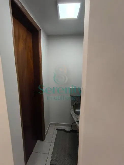 Sala Comercial à venda, 40m2 em Jardim América, Londrina - PR - imagem 8 Foto 8 de Sala Comercial à venda, 40m2 em Jardim América, Londrina - PR