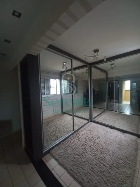 Apartamento com 1 quarto para alugar, 43m2 em Jardim América, Londrina - PR - imagem 9 Foto 9 de Apartamento com 1 quarto para alugar, 43m2 em Jardim América, Londrina - PR