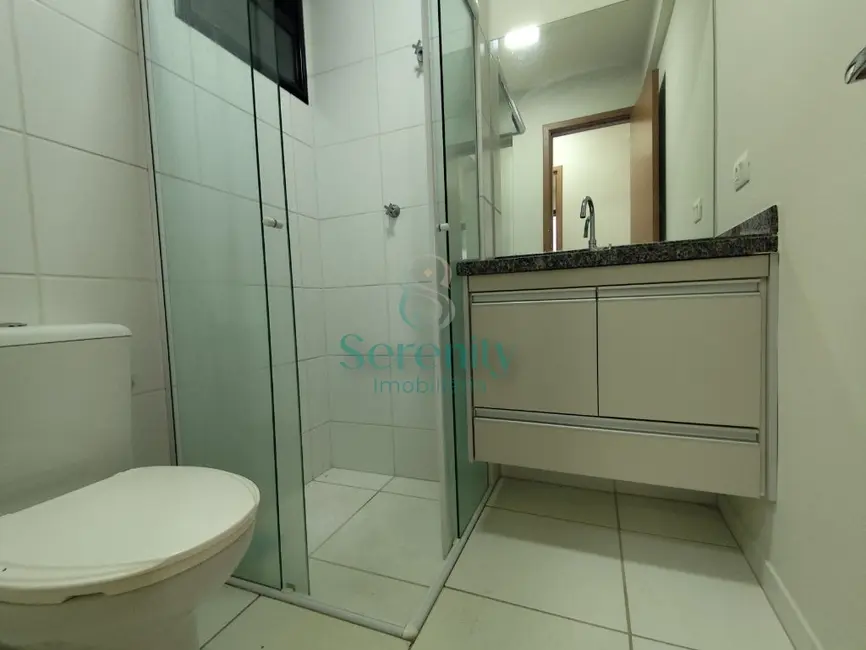 Foto 4 de Apartamento com 2 quartos para alugar, 55m2 em Vila Brasil, Londrina - PR