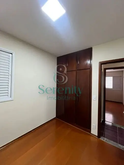 Apartamento com 3 quartos à venda, 80m2 em Vila Ipiranga, Londrina - PR - imagem 5 Foto 5 de Apartamento com 3 quartos à venda, 80m2 em Vila Ipiranga, Londrina - PR
