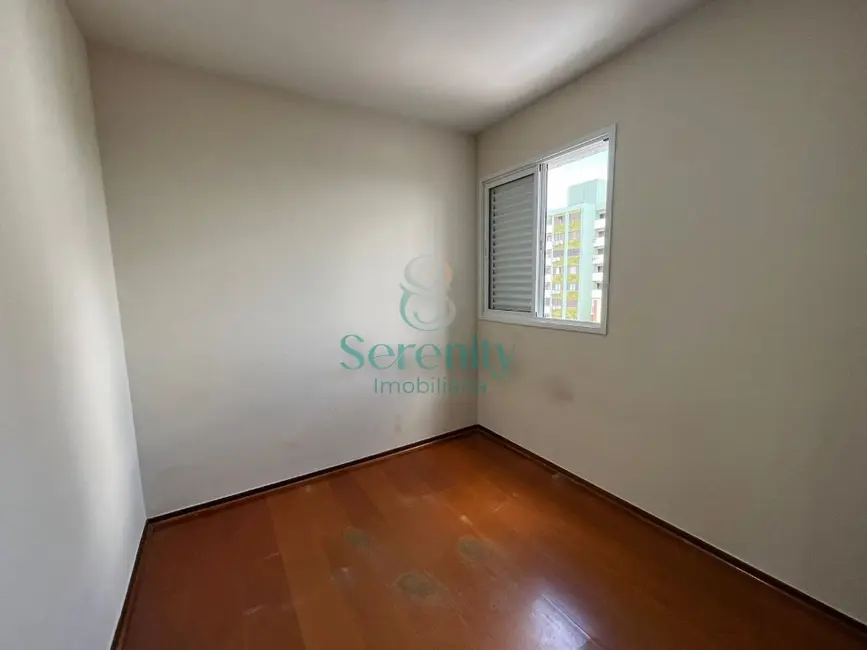 Foto 5 de Apartamento com 3 quartos à venda, 80m2 em Vila Ipiranga, Londrina - PR