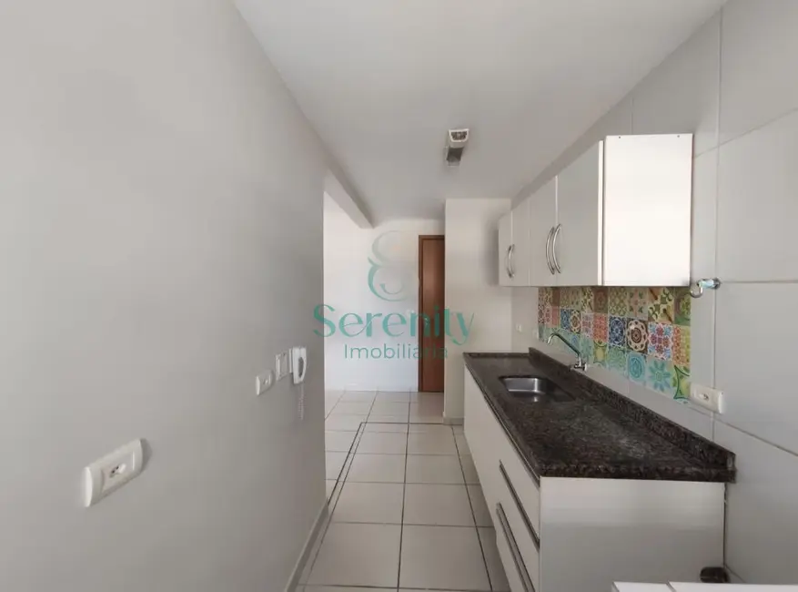 Foto 3 de Apartamento com 3 quartos para alugar, 67m2 em Gleba Fazenda Palhano, Londrina - PR