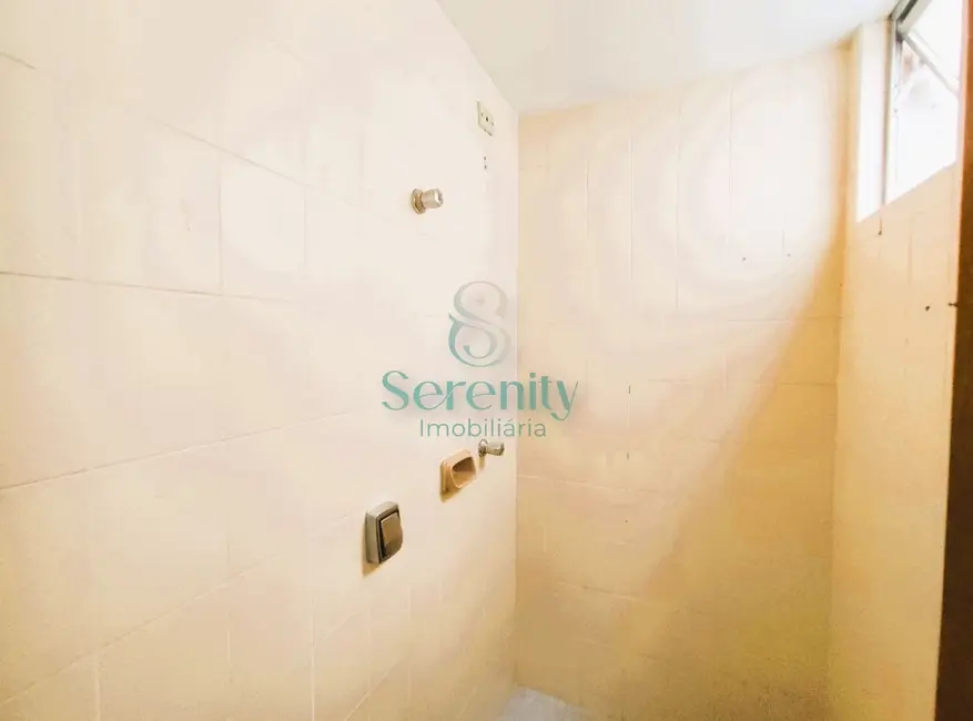 Apartamento com 3 quartos à venda, 111m2 em Centro, Londrina - PR - imagem 5 Foto 5 de Apartamento com 3 quartos à venda, 111m2 em Centro, Londrina - PR