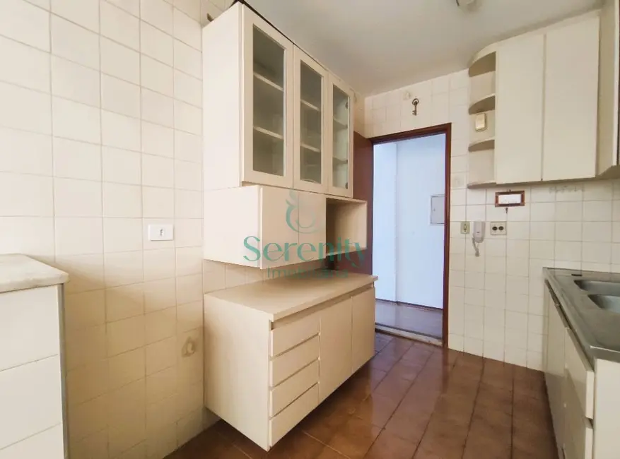 Apartamento com 3 quartos à venda, 111m2 em Centro, Londrina - PR - imagem 3 Foto 3 de Apartamento com 3 quartos à venda, 111m2 em Centro, Londrina - PR