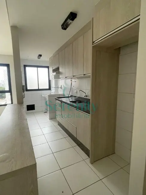 Apartamento com 3 quartos para alugar, 65m2 em Vila Brasil, Londrina - PR - imagem 2 Foto 2 de Apartamento com 3 quartos para alugar, 65m2 em Vila Brasil, Londrina - PR