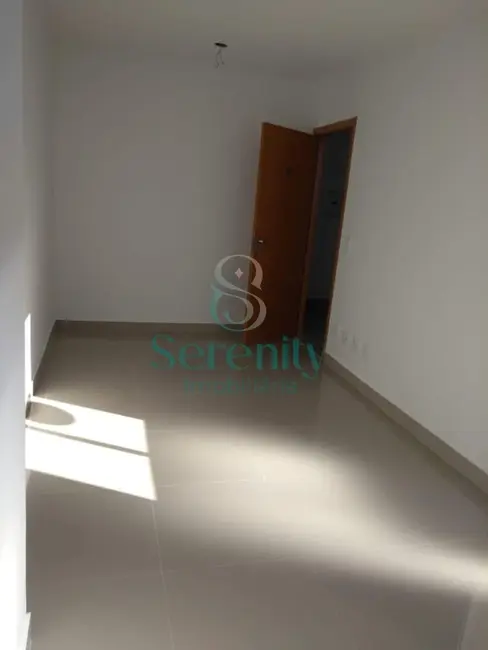 Foto 5 de Apartamento com 2 quartos para alugar, 55m2 em Londrina - PR