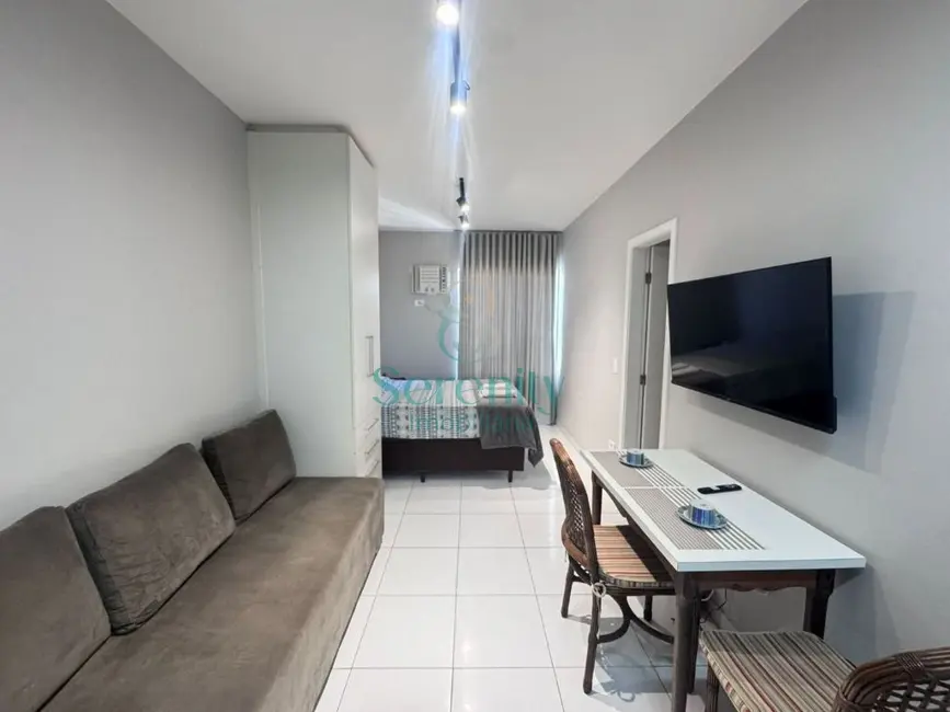Apartamento com 1 quarto à venda, 29m2 em Centro, Londrina - PR - imagem 3 Foto 3 de Apartamento com 1 quarto à venda, 29m2 em Centro, Londrina - PR