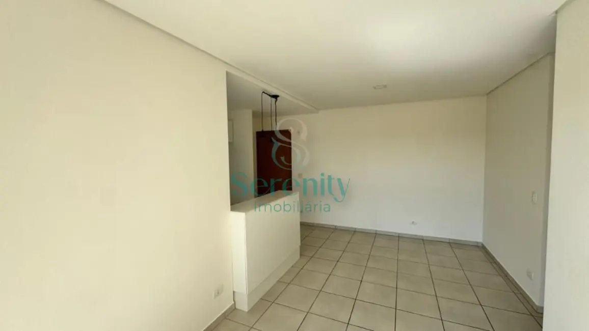 Foto 8 de Apartamento com 3 quartos para alugar, 58m2 em Champagnat, Londrina - PR