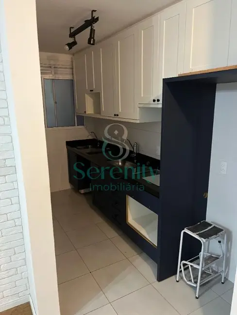 Foto 3 de Apartamento com 2 quartos para alugar, 43m2 em Londrina - PR
