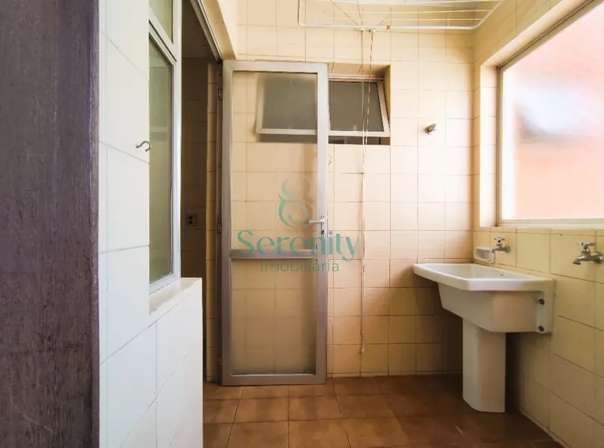 Apartamento com 3 quartos à venda, 91m2 em Centro, Londrina - PR - imagem 8 Foto 8 de Apartamento com 3 quartos à venda, 91m2 em Centro, Londrina - PR