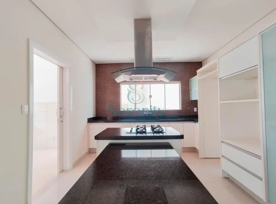 Foto 9 de Casa de Condomínio com 3 quartos para alugar, 330m2 em Terra Bonita, Londrina - PR