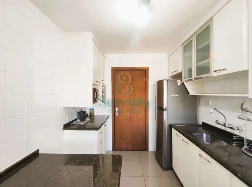Apartamento com 3 quartos à venda, 107m2 em Centro, Londrina - PR - imagem 6 Foto 6 de Apartamento com 3 quartos à venda, 107m2 em Centro, Londrina - PR