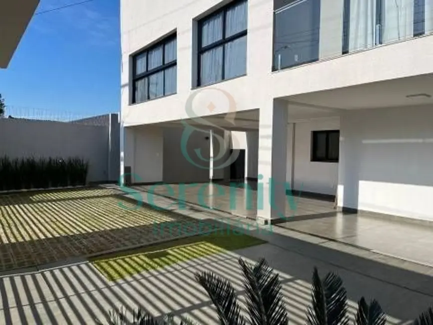 Sobrado com 4 quartos à venda, 389m2 em Jardim Lolata, Londrina - PR - imagem 1 Foto 1 de Sobrado com 4 quartos à venda, 389m2 em Jardim Lolata, Londrina - PR