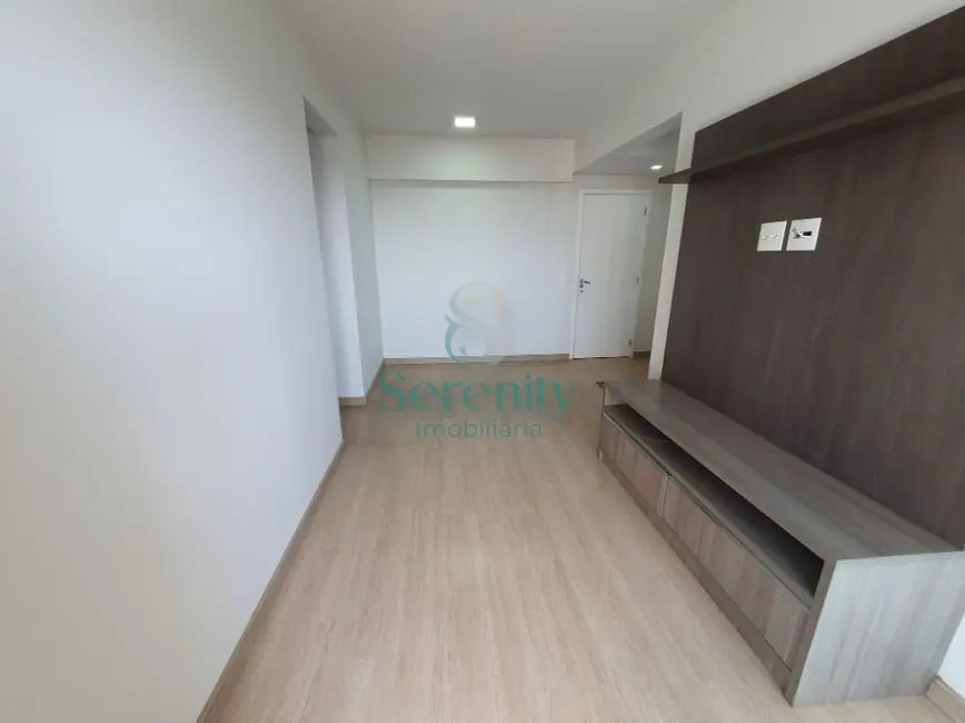 Foto 4 de Apartamento com 3 quartos para alugar, 71m2 em Vila Siam, Londrina - PR