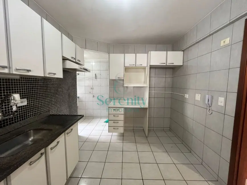 Foto 7 de Apartamento com 3 quartos para alugar, 80m2 em Vila Larsen 1, Londrina - PR