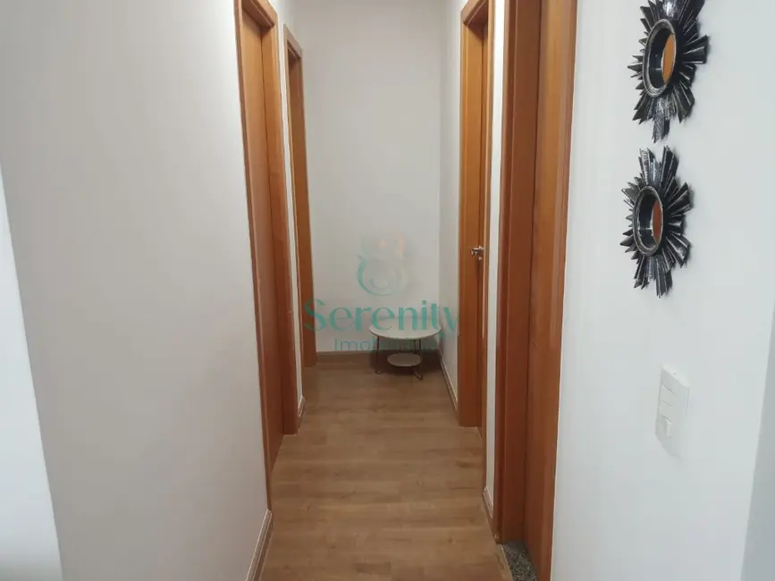 Foto 5 de Apartamento com 3 quartos para alugar, 69m2 em Santa Rosa, Londrina - PR