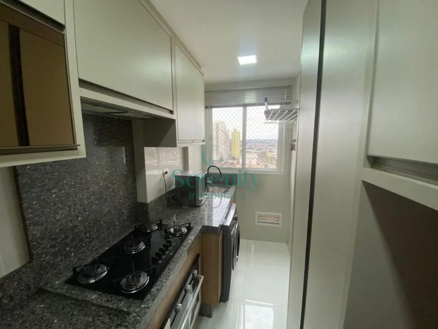 Foto 5 de Apartamento com 3 quartos para alugar, 66m2 em Centro, Londrina - PR