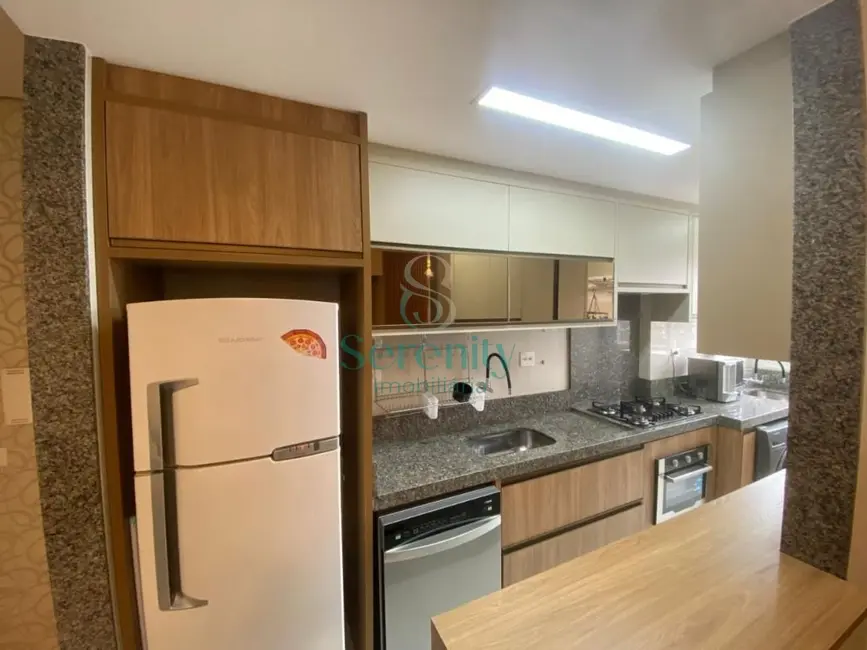 Foto 3 de Apartamento com 3 quartos para alugar, 66m2 em Centro, Londrina - PR