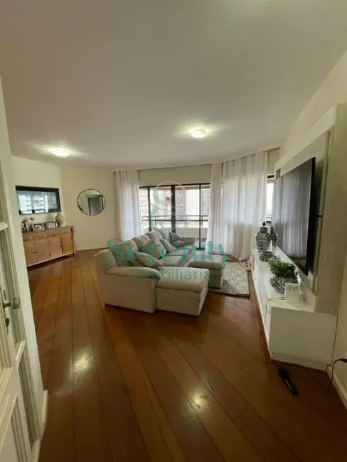 Apartamento com 4 quartos à venda, 234m2 em Londrina - PR - imagem 3 Foto 3 de Apartamento com 4 quartos à venda, 234m2 em Londrina - PR