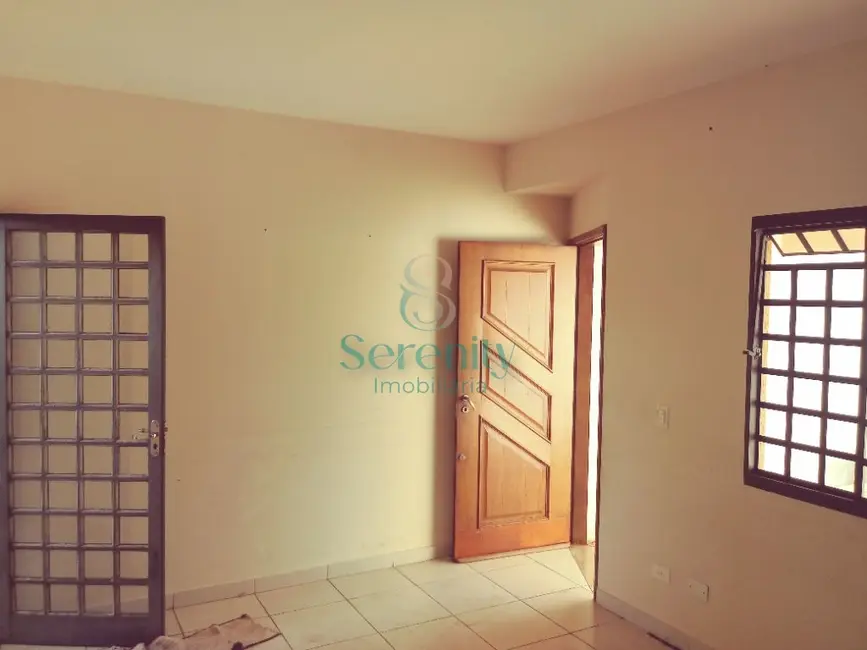 Foto 9 de Casa com 3 quartos para alugar, 106m2 em São Pedro, Londrina - PR