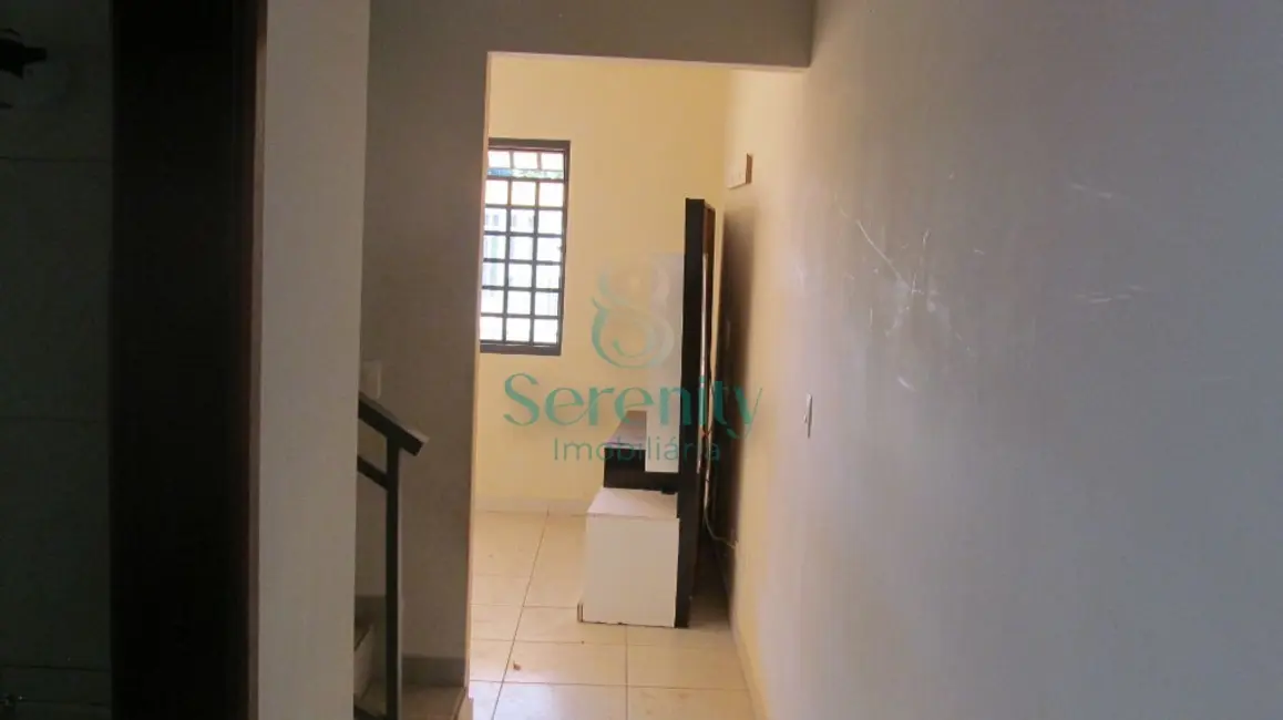 Foto 6 de Casa com 3 quartos para alugar, 106m2 em São Pedro, Londrina - PR