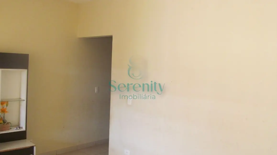 Foto 3 de Casa com 3 quartos para alugar, 106m2 em São Pedro, Londrina - PR