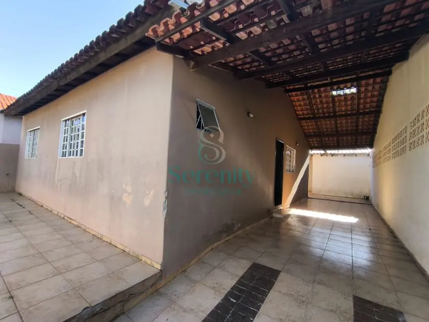 Foto 2 de Casa com 3 quartos para alugar, 80m2 em Residencial Moradias Tibagi, Londrina - PR