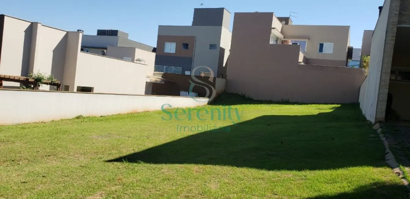 Foto 1 de Terreno / Lote à venda, 316m2 em Esperança, Londrina - PR