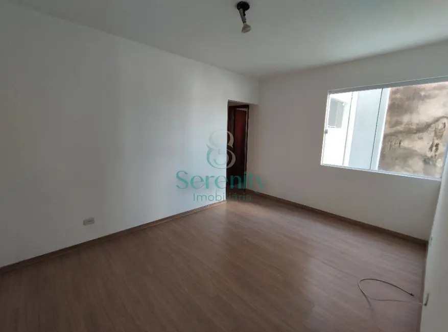Foto 2 de Apartamento com 2 quartos para alugar, 60m2 em Centro, Londrina - PR