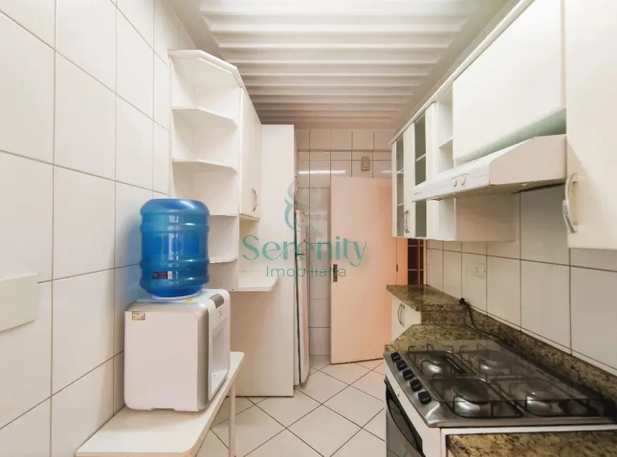 Apartamento com 3 quartos à venda, 74m2 em Centro, Londrina - PR - imagem 7 Foto 7 de Apartamento com 3 quartos à venda, 74m2 em Centro, Londrina - PR