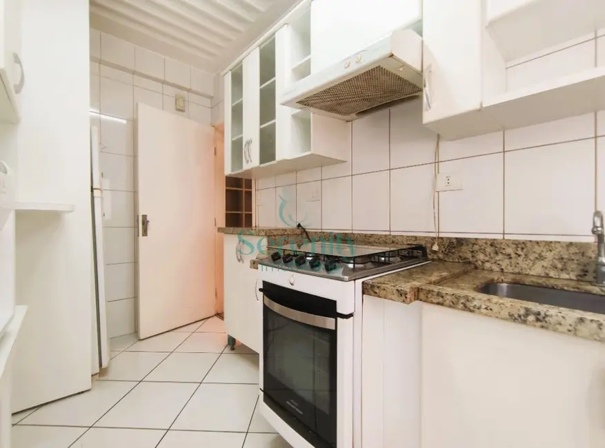 Apartamento com 3 quartos à venda, 74m2 em Centro, Londrina - PR - imagem 8 Foto 8 de Apartamento com 3 quartos à venda, 74m2 em Centro, Londrina - PR