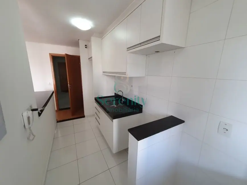 Foto 3 de Apartamento com 3 quartos para alugar, 77m2 em Santa Rosa, Londrina - PR