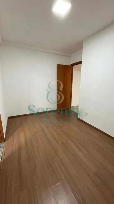 Apartamento com 2 quartos para alugar, 56m2 em Parque Jamaica, Londrina - PR - imagem 2 Foto 2 de Apartamento com 2 quartos para alugar, 56m2 em Parque Jamaica, Londrina - PR