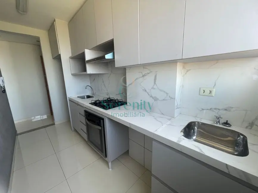 Foto 3 de Apartamento com 2 quartos para alugar, 44m2 em Gleba Fazenda Palhano, Londrina - PR