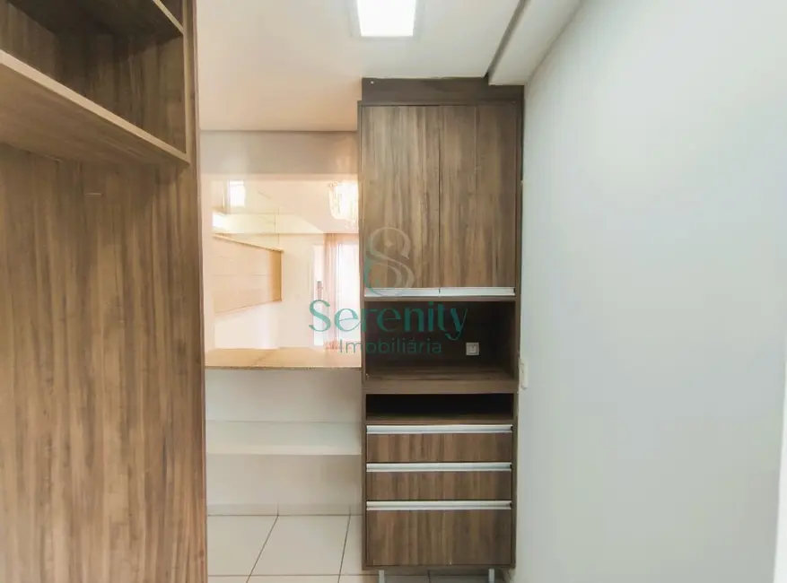 Foto 9 de Apartamento com 2 quartos para alugar, 74m2 em Centro, Londrina - PR