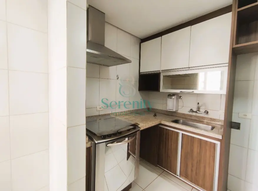 Foto 7 de Apartamento com 2 quartos para alugar, 74m2 em Centro, Londrina - PR