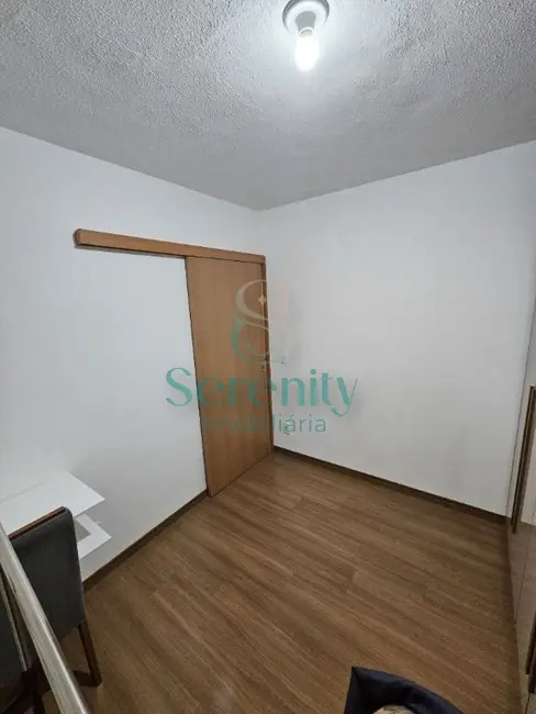 Foto 8 de Apartamento com 2 quartos para alugar, 43m2 em Londrina - PR