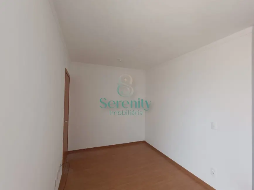 Apartamento com 2 quartos para alugar, 40m2 em Londrina - PR - imagem 3 Foto 3 de Apartamento com 2 quartos para alugar, 40m2 em Londrina - PR