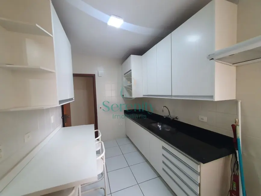 Foto 8 de Apartamento com 3 quartos para alugar, 103m2 em Centro, Londrina - PR