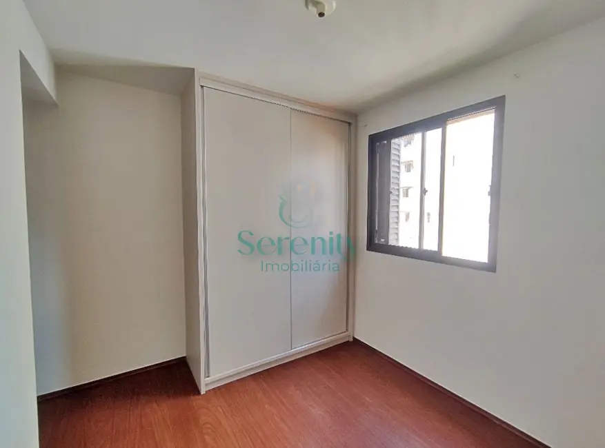 Foto 8 de Apartamento com 3 quartos para alugar, 77m2 em Centro, Londrina - PR