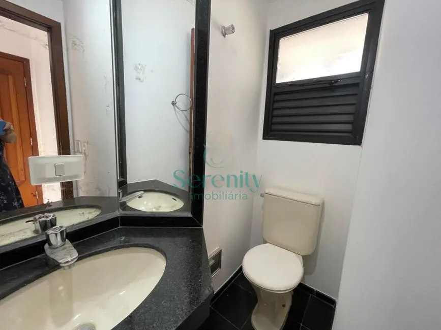 Foto 8 de Apartamento com 4 quartos para alugar, 190m2 em Centro, Londrina - PR