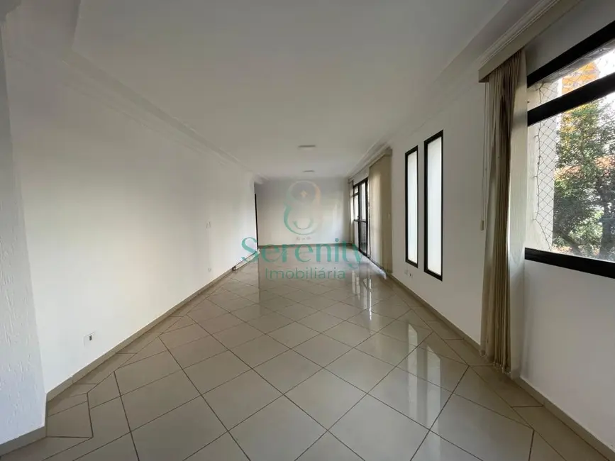 Foto 5 de Apartamento com 4 quartos para alugar, 190m2 em Centro, Londrina - PR