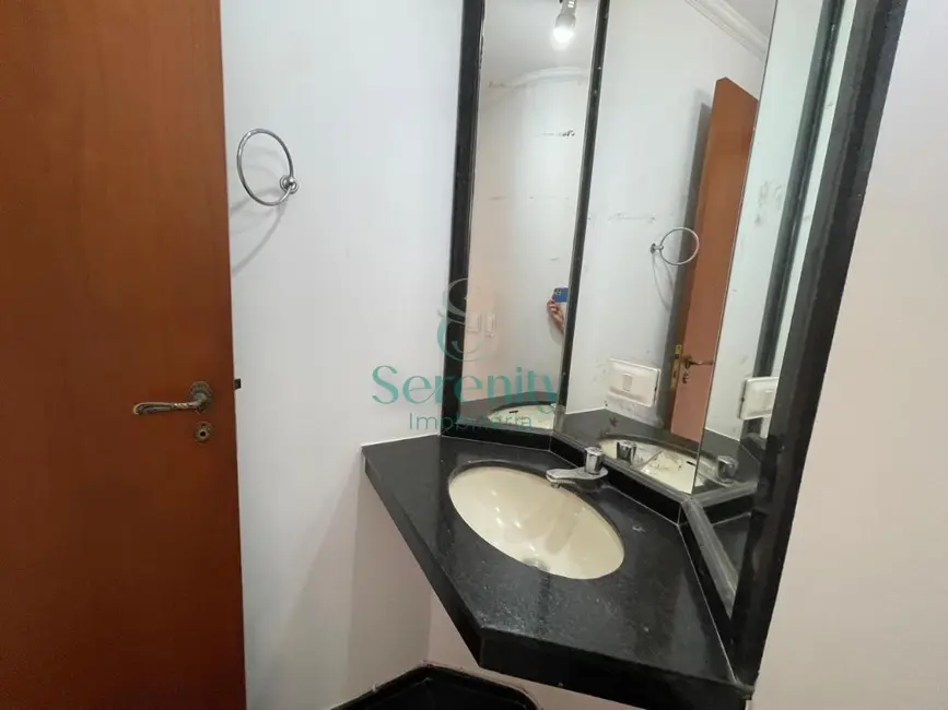 Foto 9 de Apartamento com 4 quartos para alugar, 190m2 em Centro, Londrina - PR