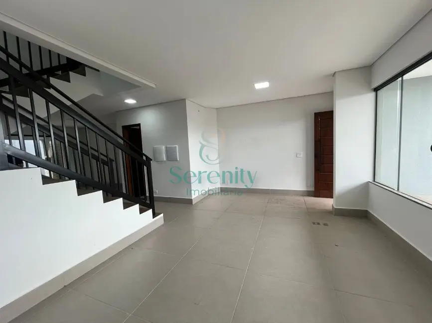 Foto 9 de Sobrado com 3 quartos à venda, 136m2 em Marumbi, Londrina - PR