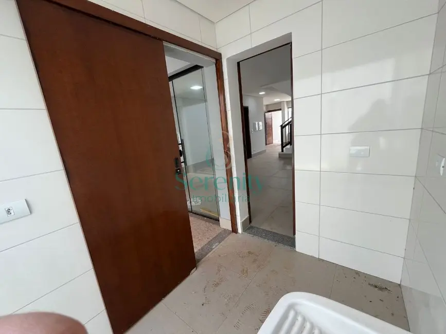 Foto 6 de Sobrado com 3 quartos à venda, 136m2 em Marumbi, Londrina - PR