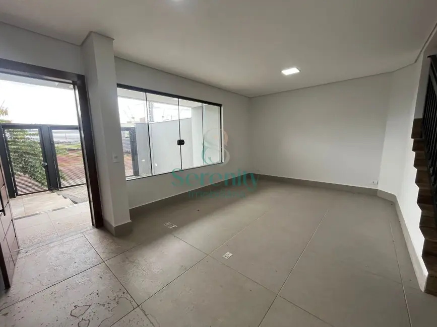 Foto 8 de Sobrado com 3 quartos à venda, 136m2 em Marumbi, Londrina - PR