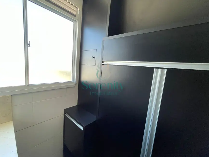 Foto 9 de Apartamento com 2 quartos para alugar, 43m2 em Londrina - PR